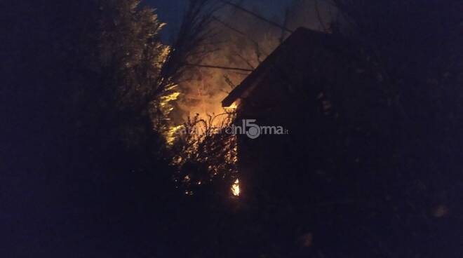 Incendio a sorbo san Basile distrutti castagneti