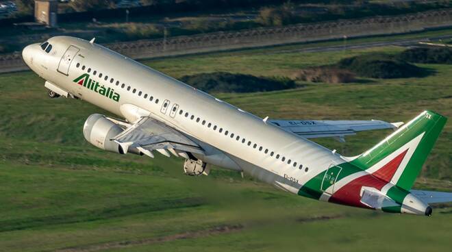 alitalia 320