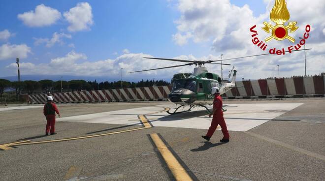 Elicottero drago vigili del fuoco 