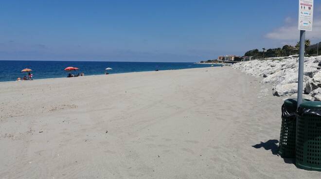 spiaggia falerna