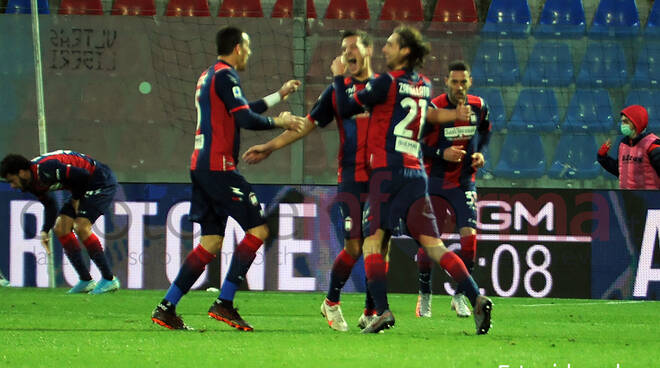 Crotone vs Benevento 