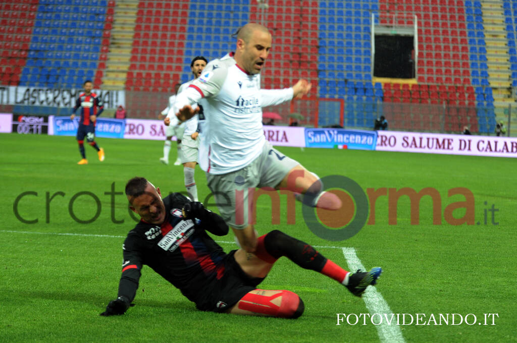 Crotone vs Bologna serieA calcio