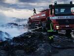 incendio rifiuti crotone