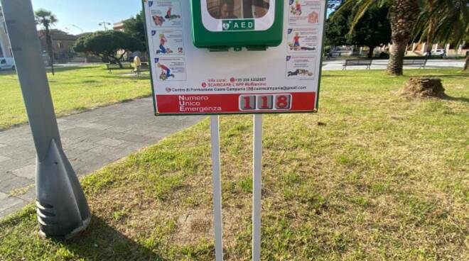 defibrillatore piazza italia