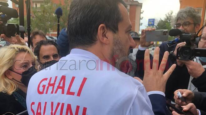 Le Iene a Catanzaro da Matteo Salvini per Ghali