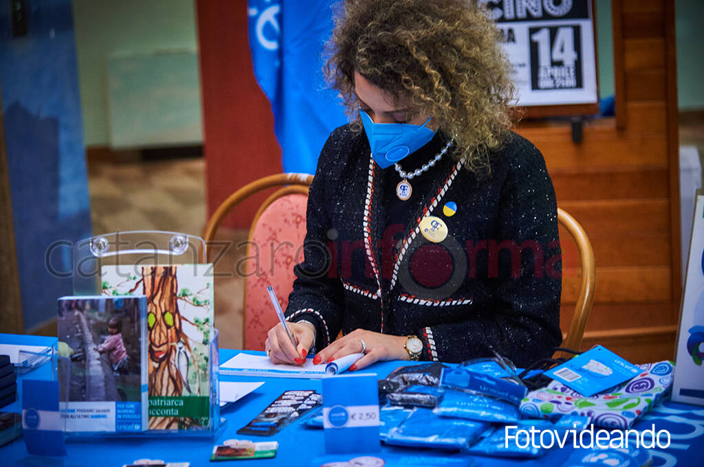 U figghju & Colacino -L'Unicef per l'Ucraina 