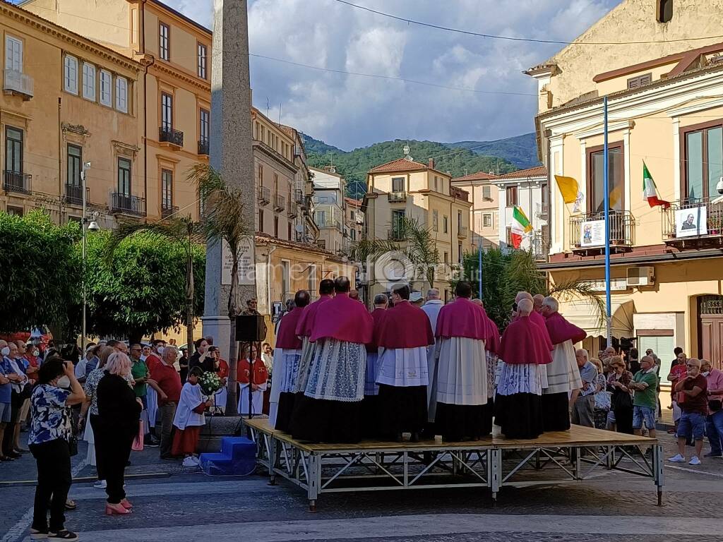 Celebrazione vescovo Parisi 