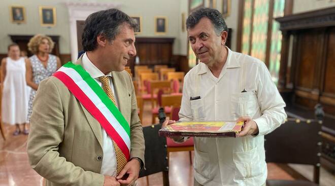 El embajador de México en Italia visitó el Palazzo dei Nobili