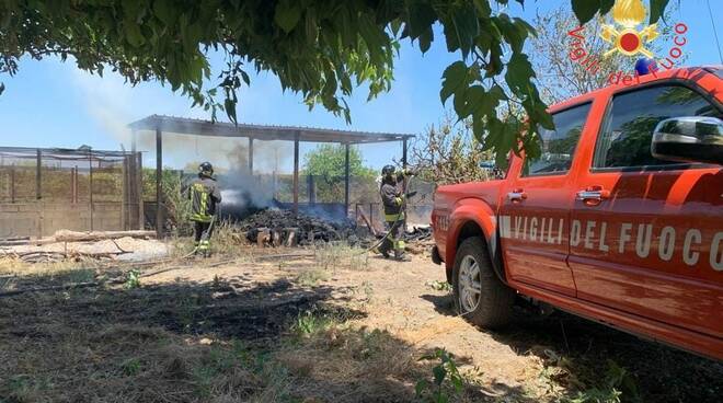 incendio badolato muore uomo