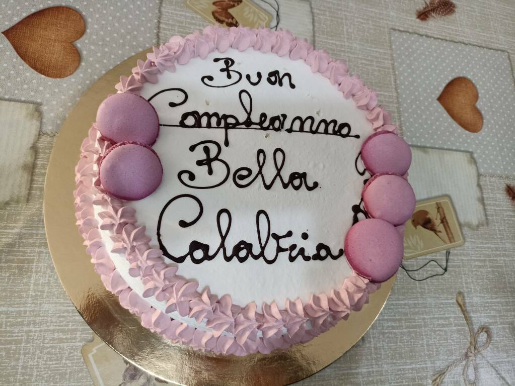 Una gara degli scioglilingua per festeggiare l’ostello Bella Calabria