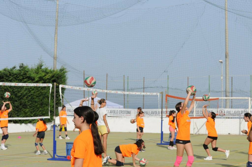 La Pallavolo Crotone conclude la stagione con il “Volley Summer Camp”