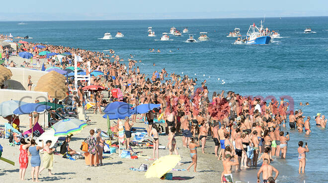 Santa Maria di Porto Salvo la processione in mare